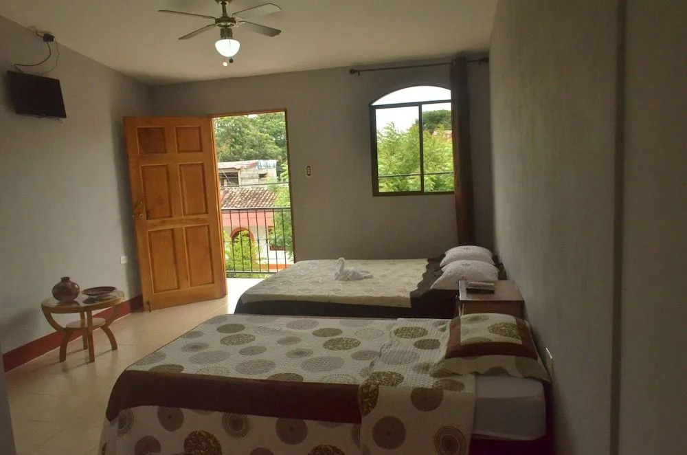 Hotel La Otra Banda