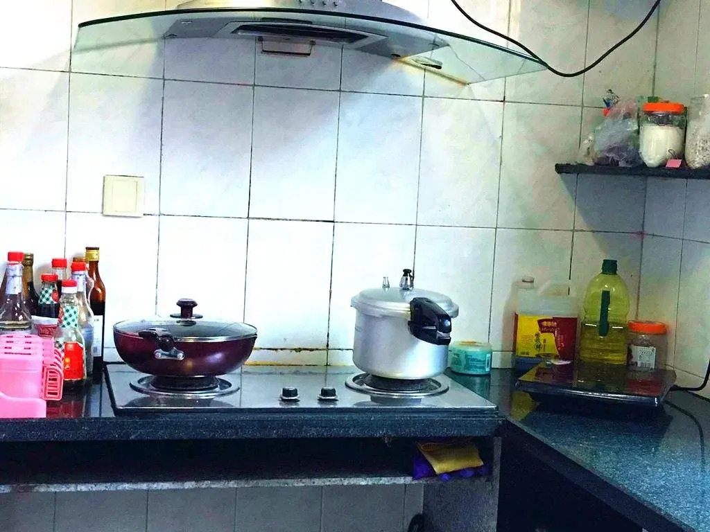 Dotdot Selection Hostel