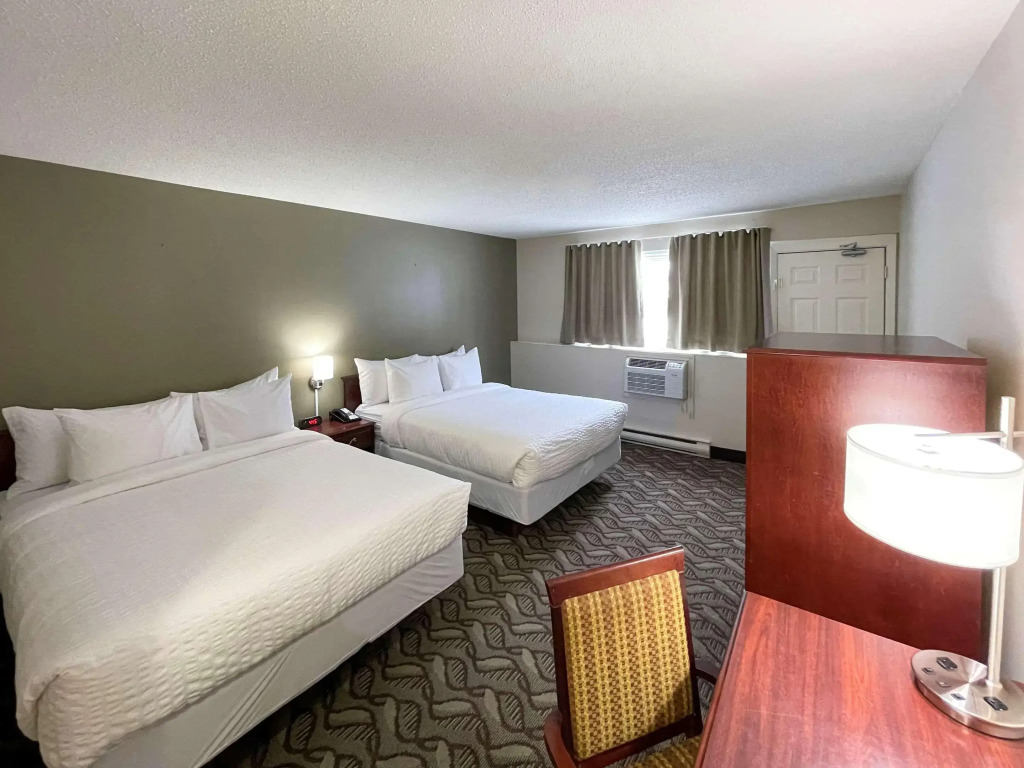Cardinal Inn