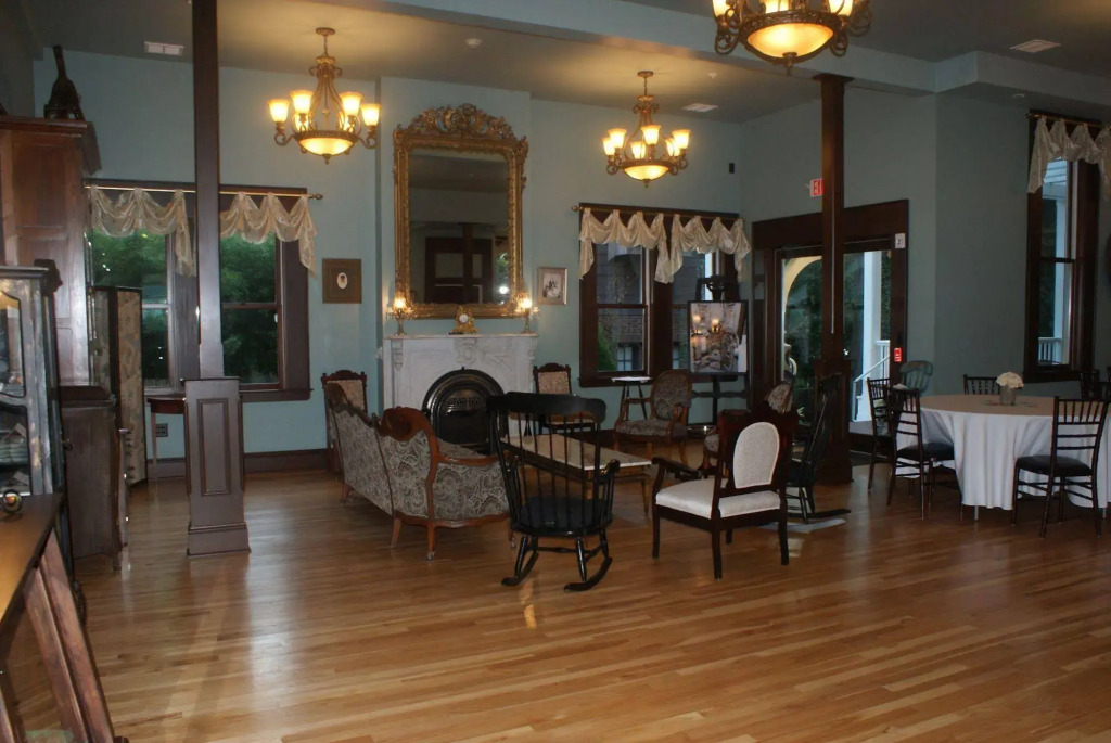 Steele Mansion Inn & Gathering Hub