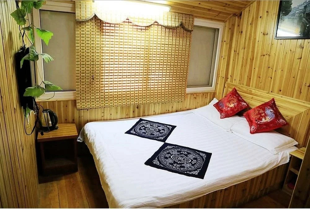 Wuzhen Yishui Hotel