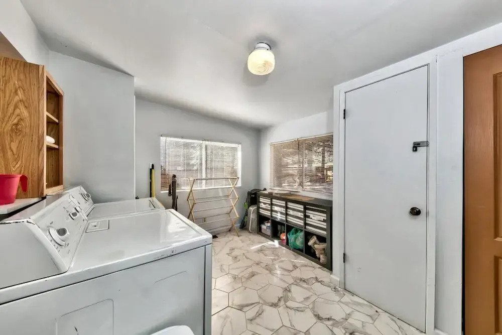 1577a The Tahoe Lazy Bear 3 Bedroom Cabin by RedAwning