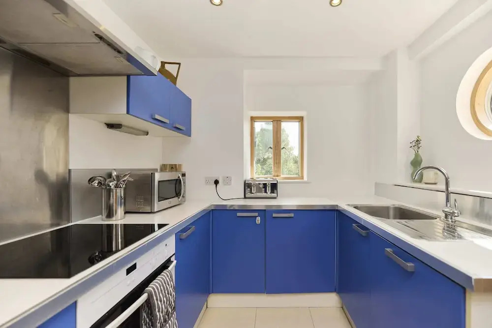 Putney Terrace Apartment