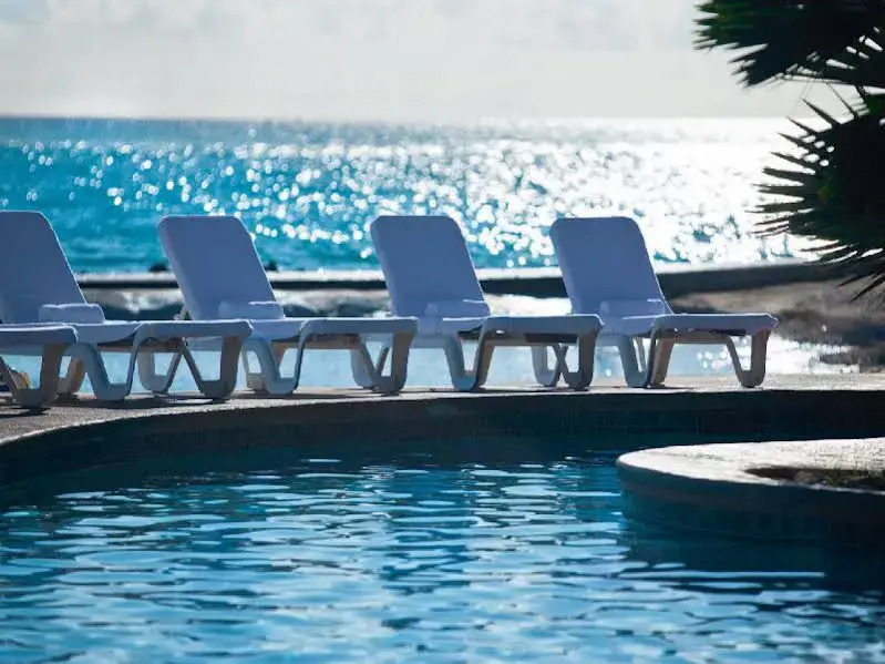 Renaissance Aruba Resort And Casino, A Marriott Luxury & Lifestyle Hotel