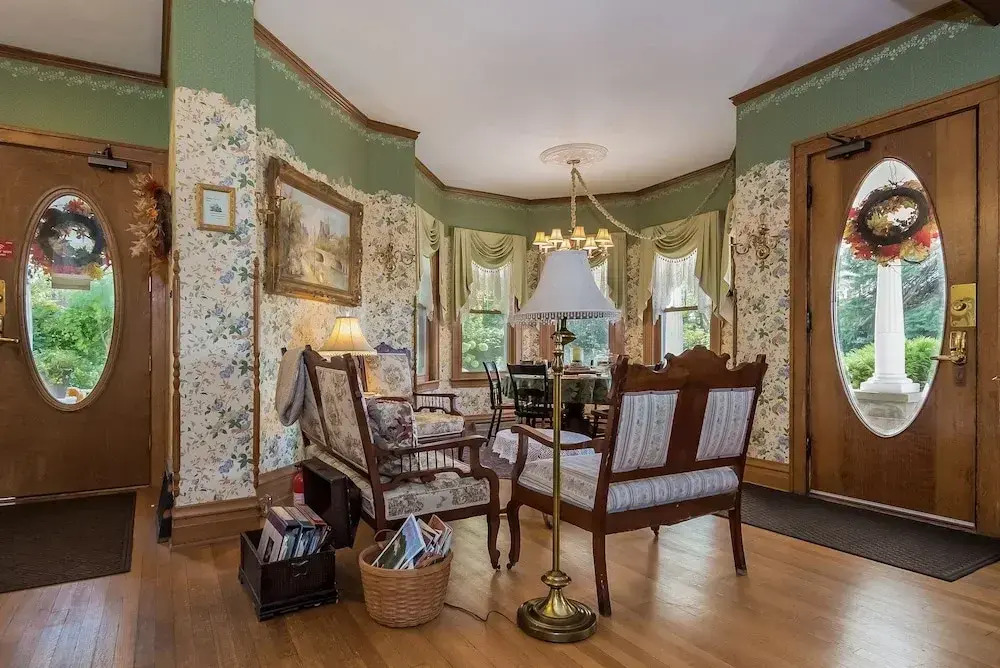 Kingsley House Bed & Breakfast - Full Home