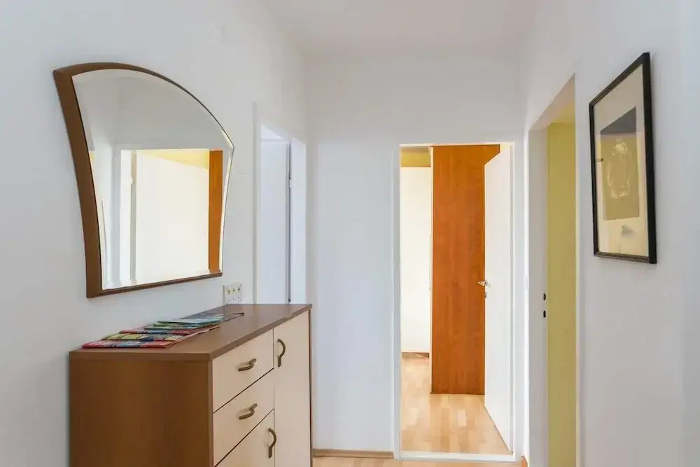Apartment Mins