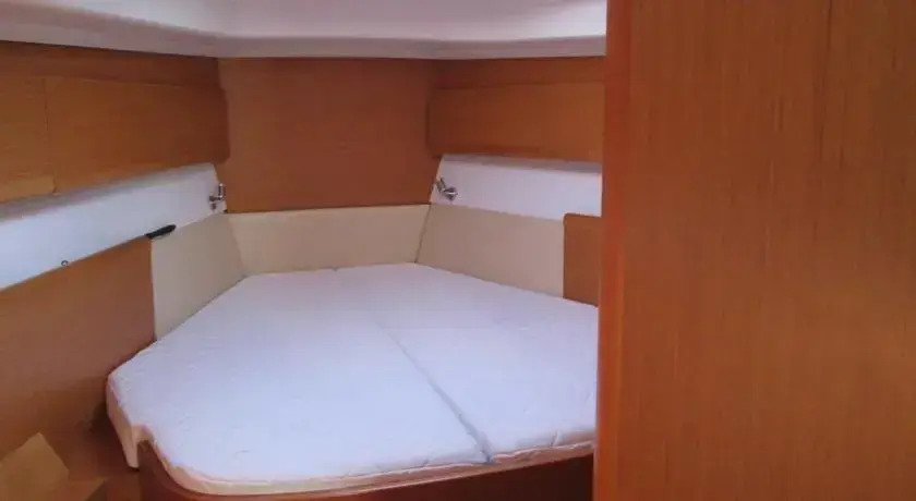 Boat & Breakfast