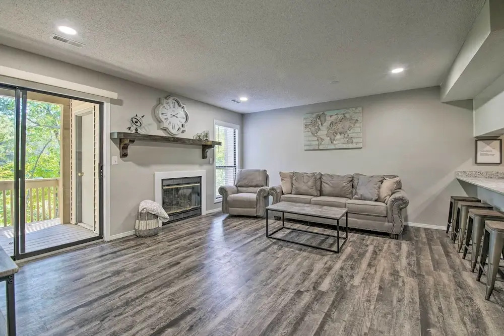Cozy Branson Condo Near Lakes & Theatre District