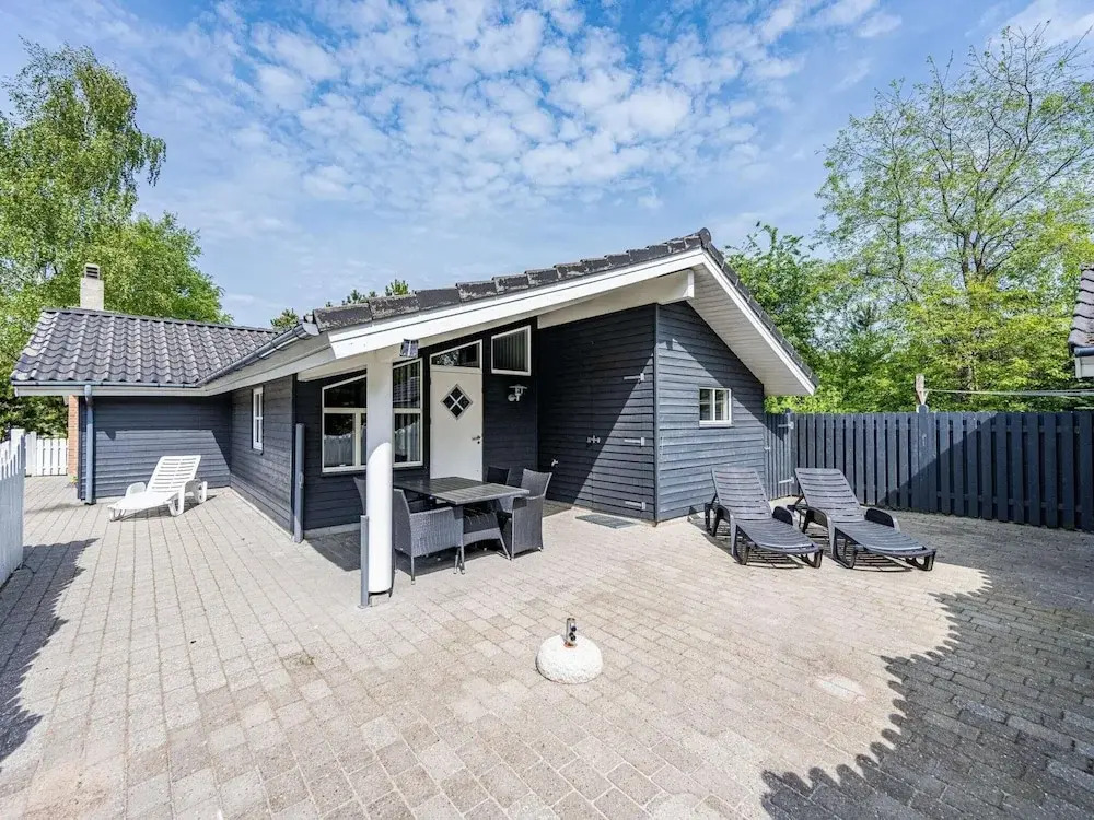 8 Person Holiday Home in Norre Nebel