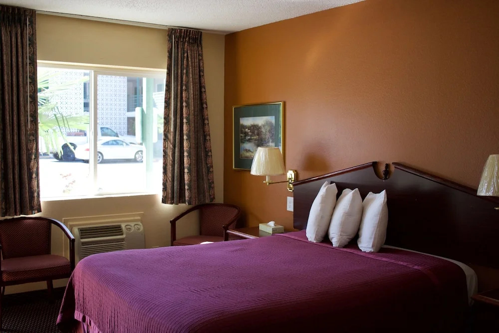 Salem Travelodge