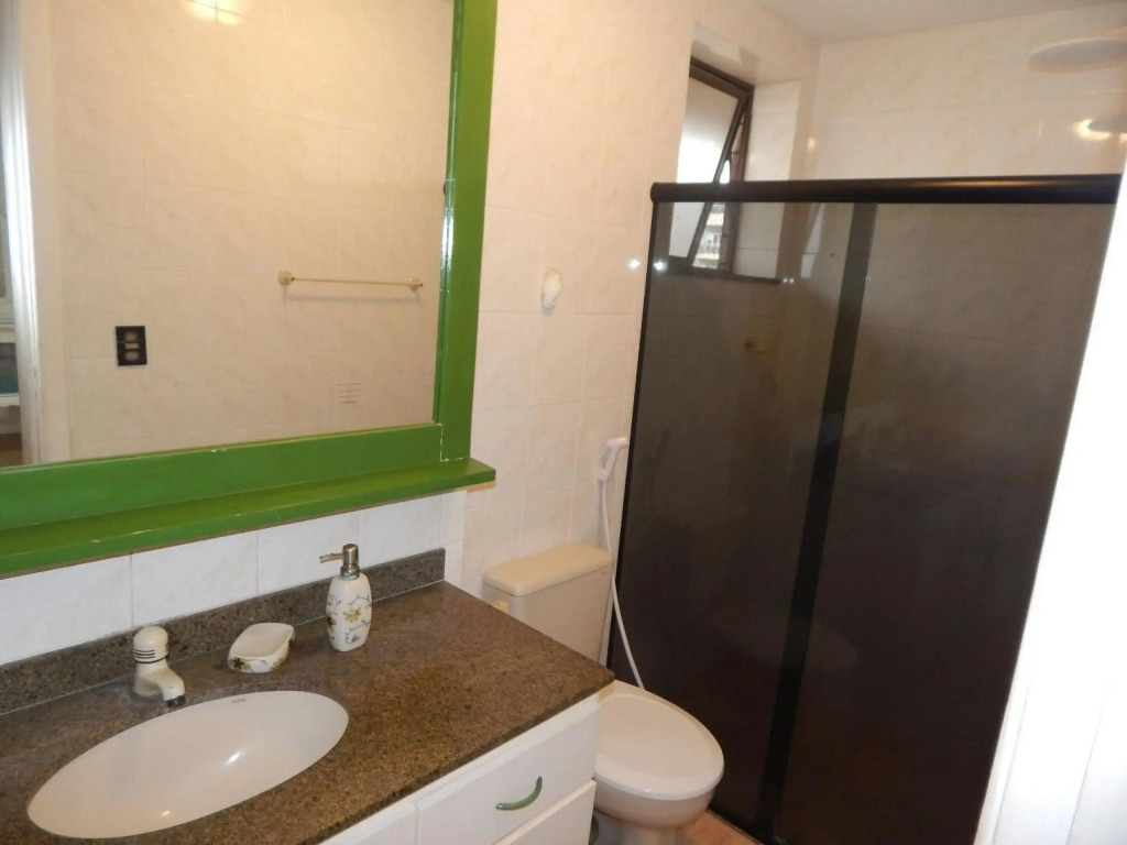 Charmoso e confortável 3 quartos com varanda e piscina - CF05