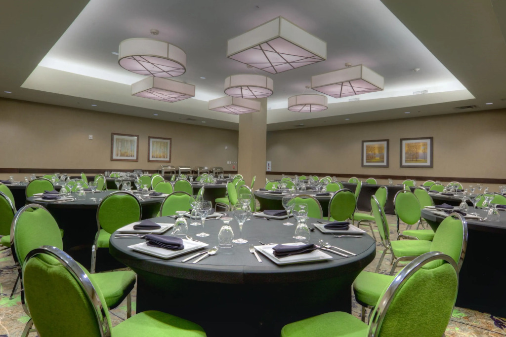 Holiday Inn Saskatoon Downtown by IHG