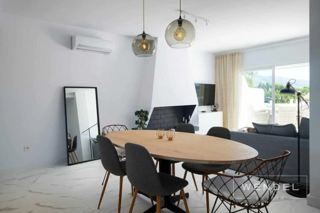 Contemporary new Apartment With 2 Terraces