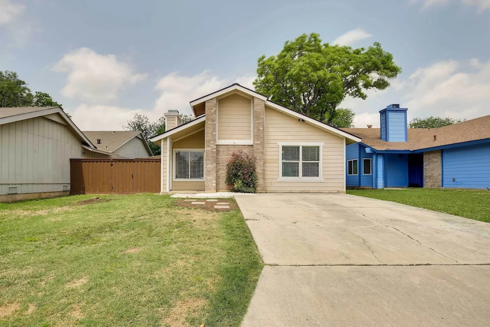 Sunny San Antonio Home w/ Backyard + Patio!