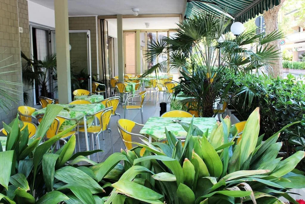 Hotel Leda