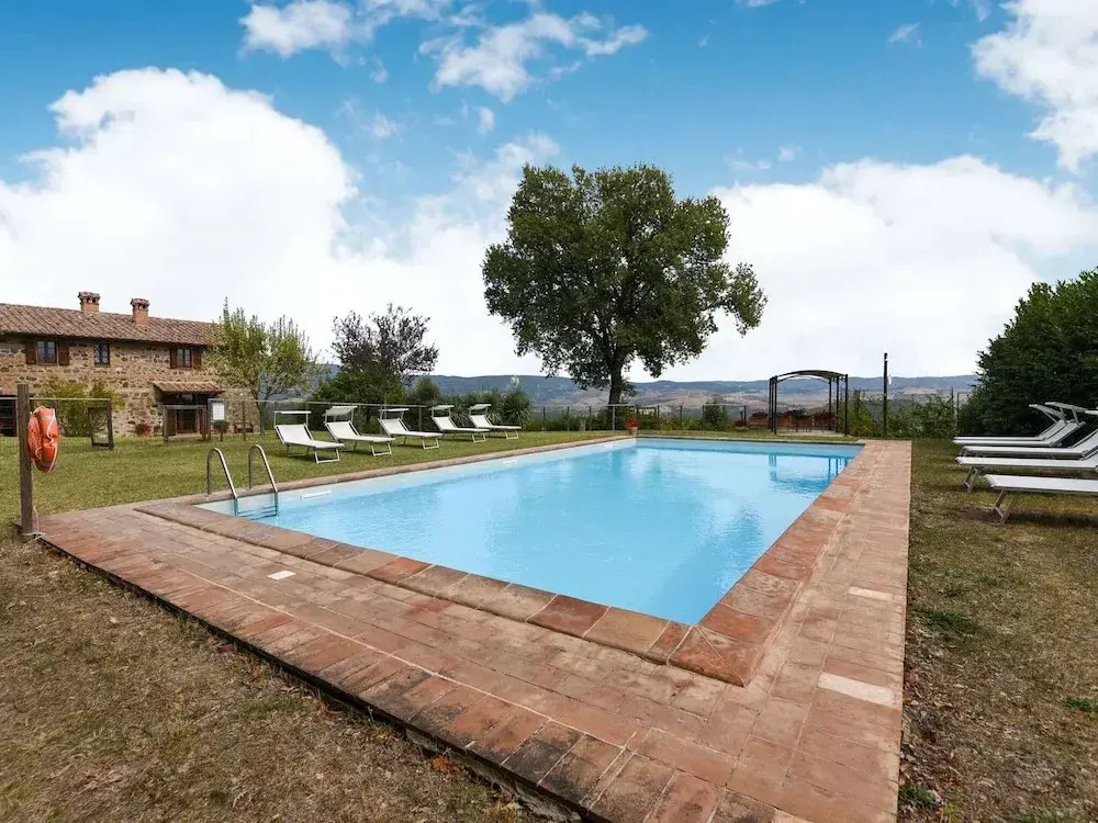 Holiday Home in Radicofani - Siena With Terrace