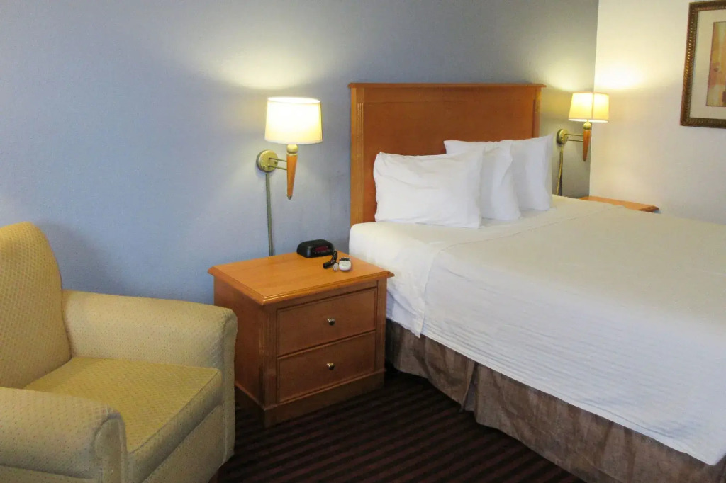 Howard Johnson Inn - Kent