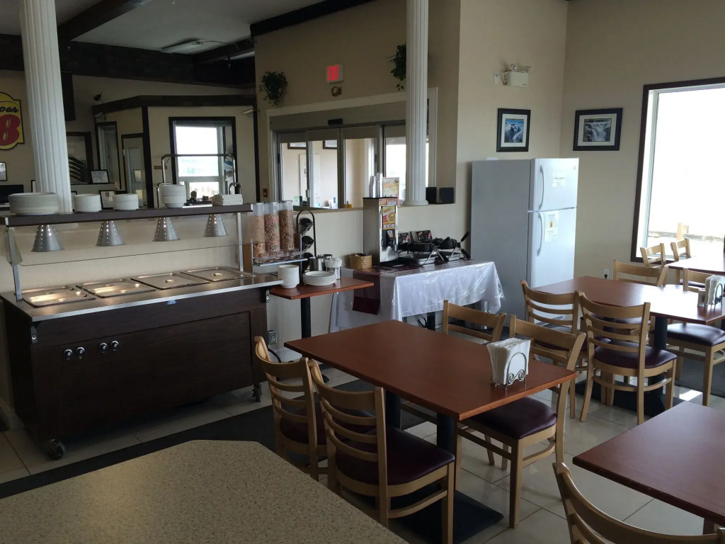 High Point Inn & Suites Peace River