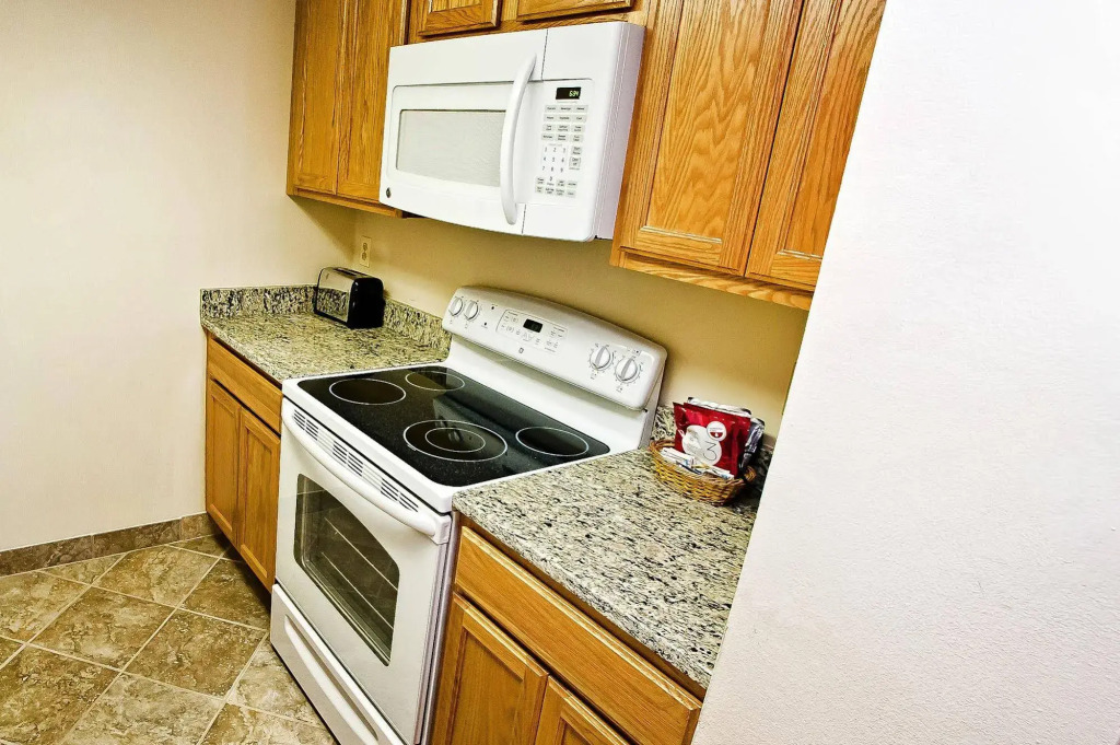 Georgetown Suites