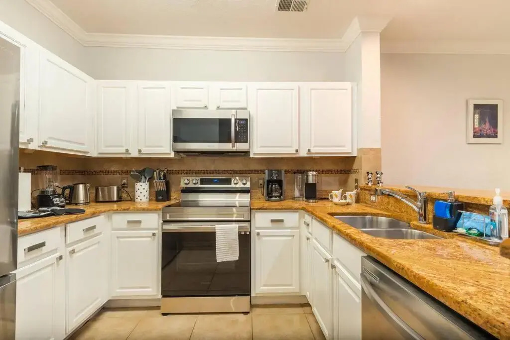 Apartment 3 BR in Tuscana Resort , 15" from Disney