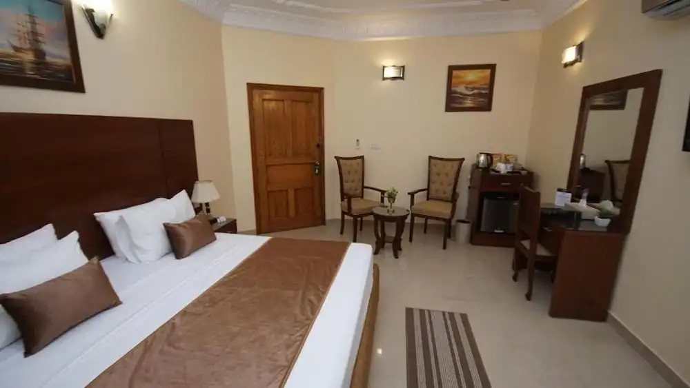 World Inn Hotel
