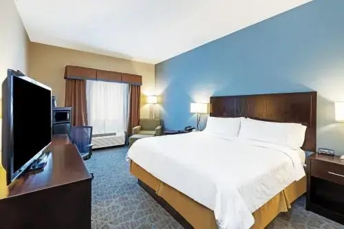 Holiday Inn Express Hotel & Suites Floresville by IHG