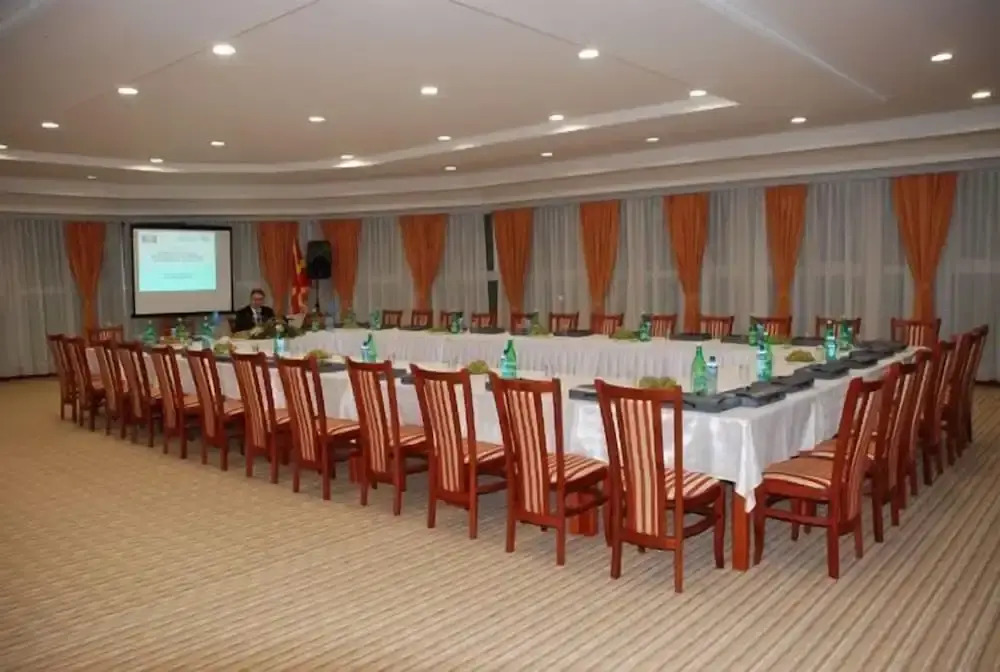 Hotel Feni