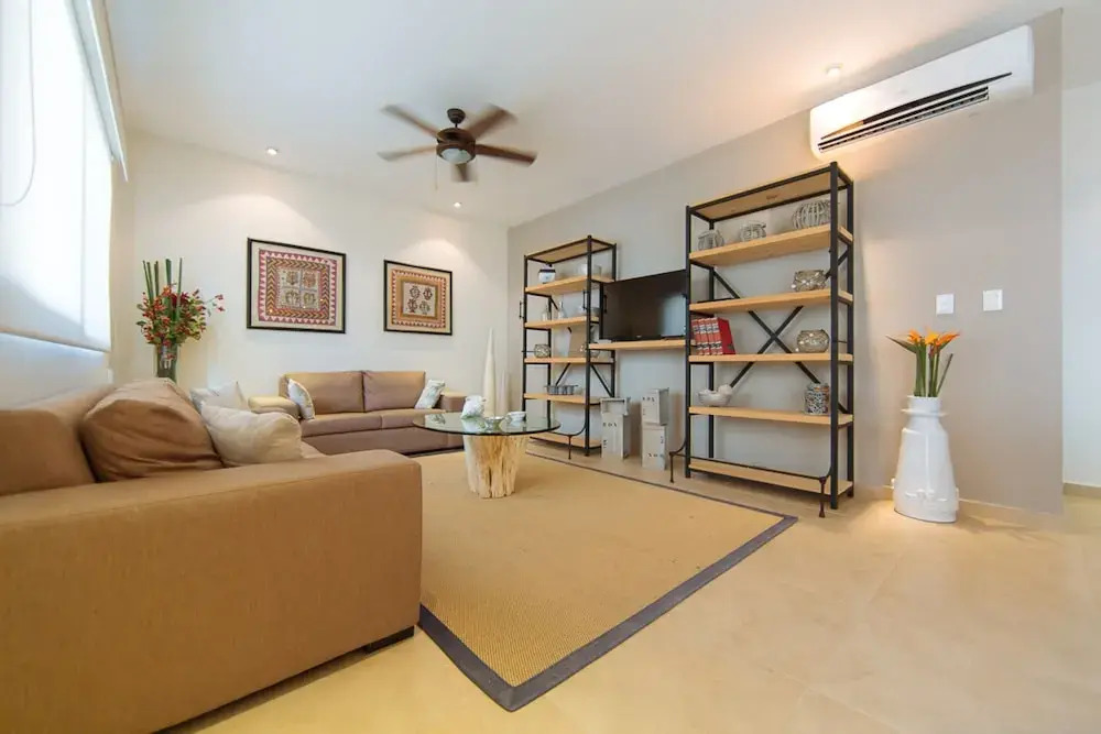 Amazing 2BR condo surrounded by nature by Happy Address