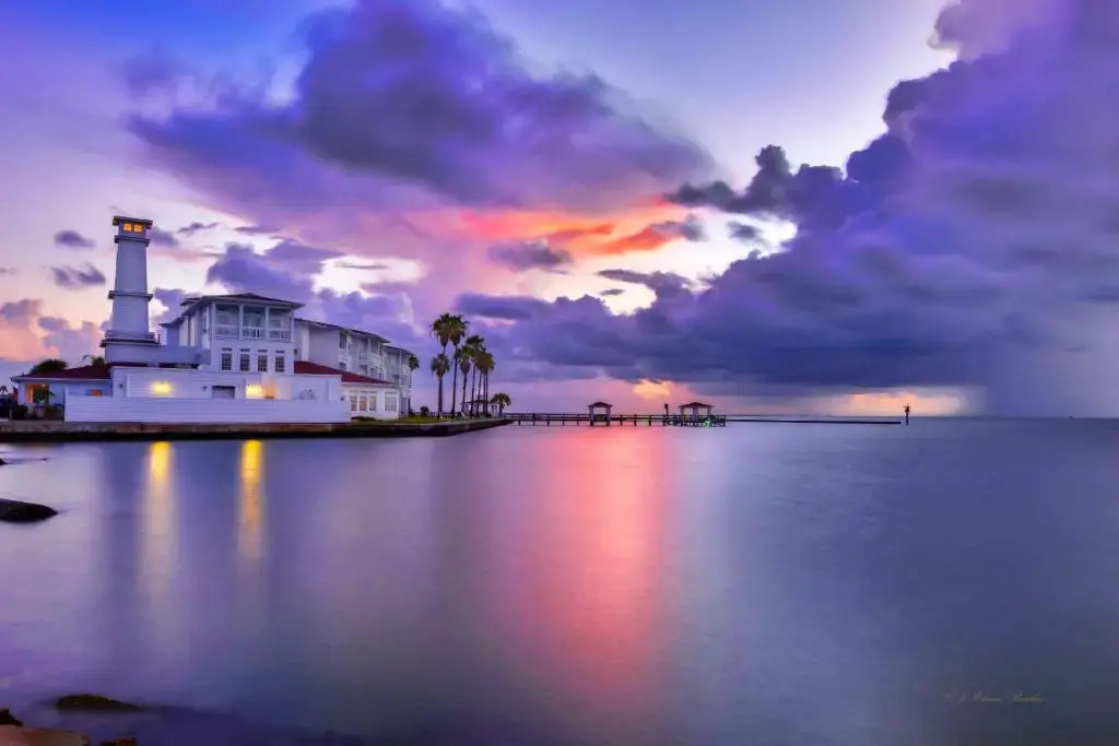 Lighthouse Inn at Aransas Bay
