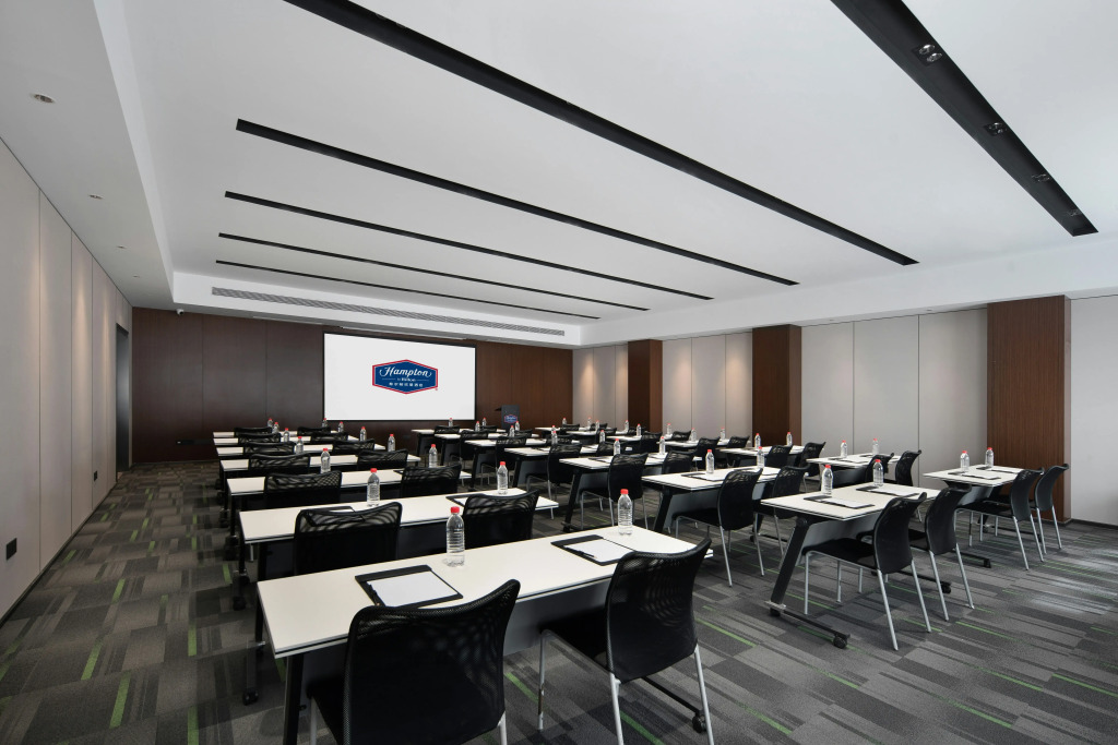 Hampton by Hilton Beijing South Railway Station