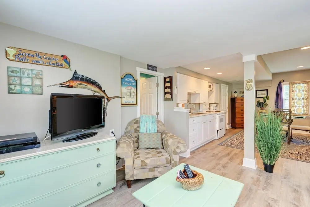 Ami Lighthouse Cottage-One Minute Walk To The Beach-Keyless Locks