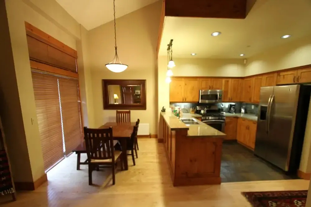The Cabins 18 3 Bedrooms 2 Bathrooms Condo