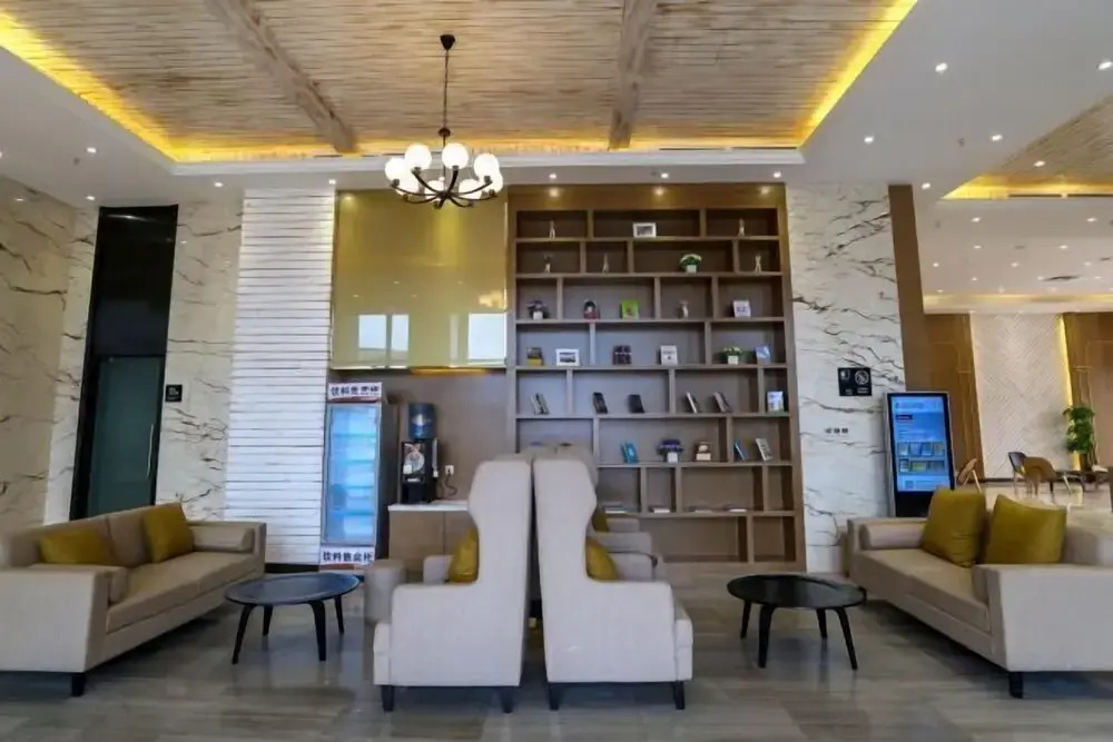 Yeste Hotel