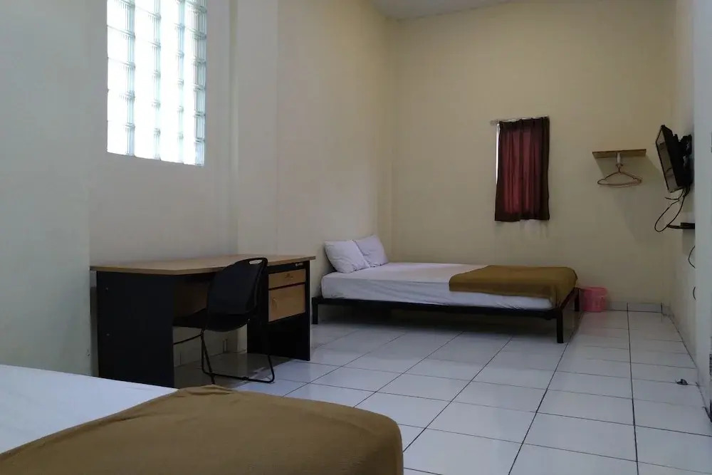 OYO 3499 J8 Hotel