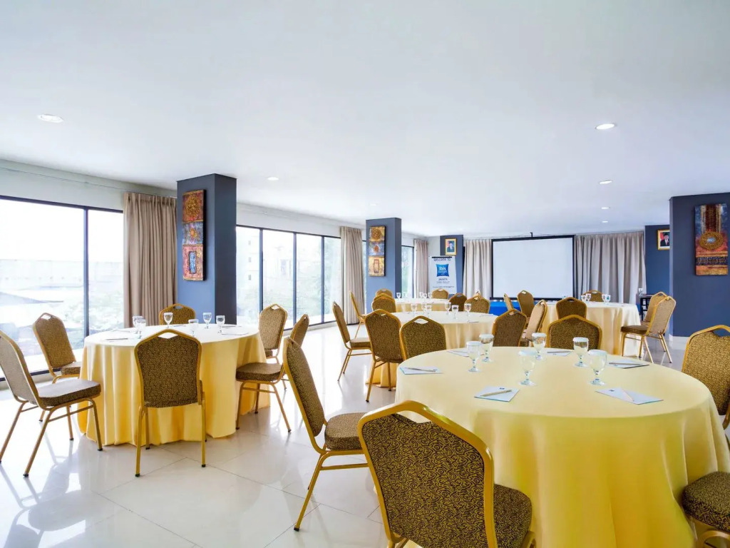 Mercure Jakarta Grogol