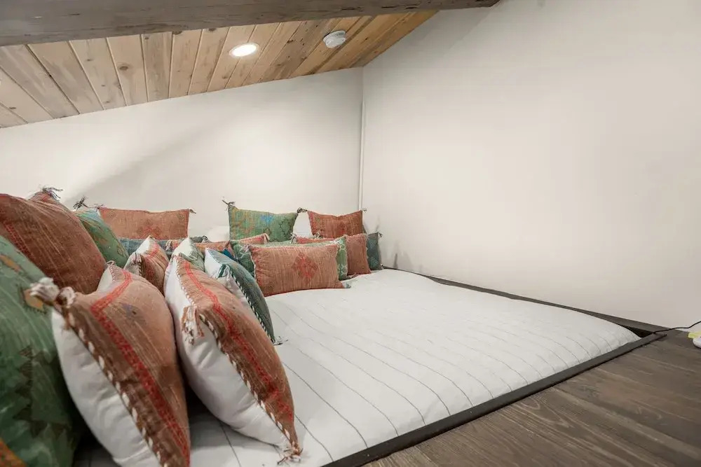 Central Aspen Condo Walk to Gondola & Ruby Park - LC5