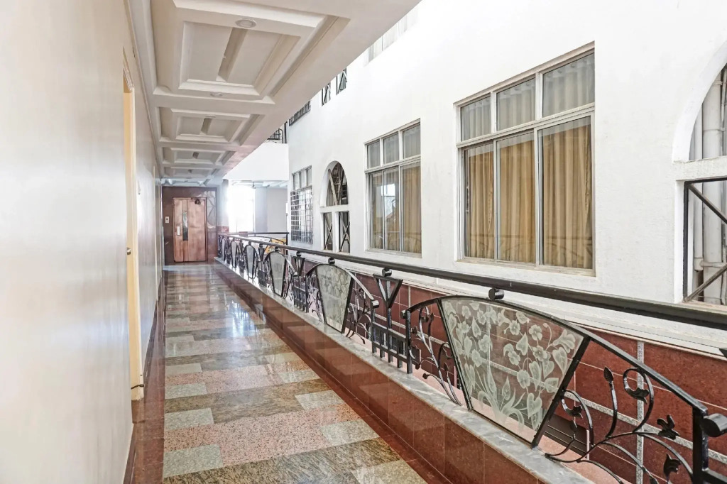 Capital O 80682 Hotel Suraj Executive