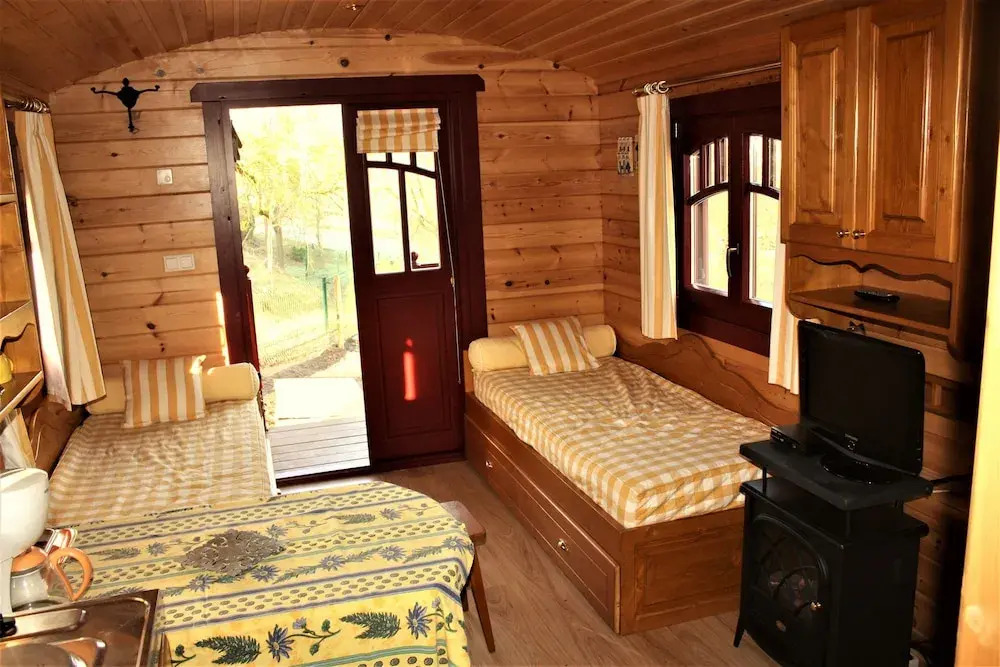 La Gypsy Caravan