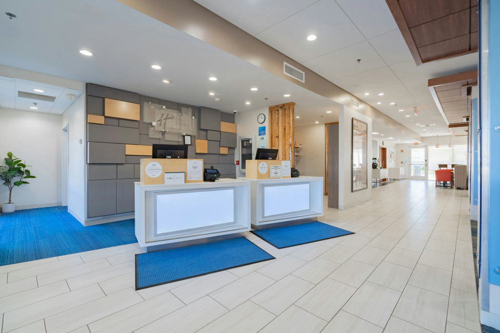Holiday Inn Express & Suites - Marion by IHG