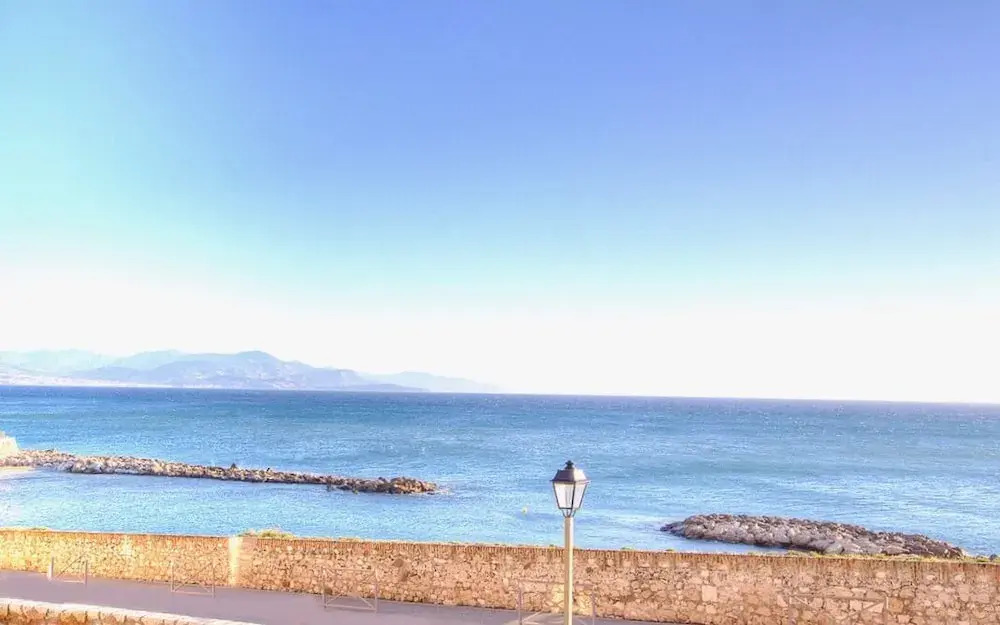 Les Remparts Antibes Location