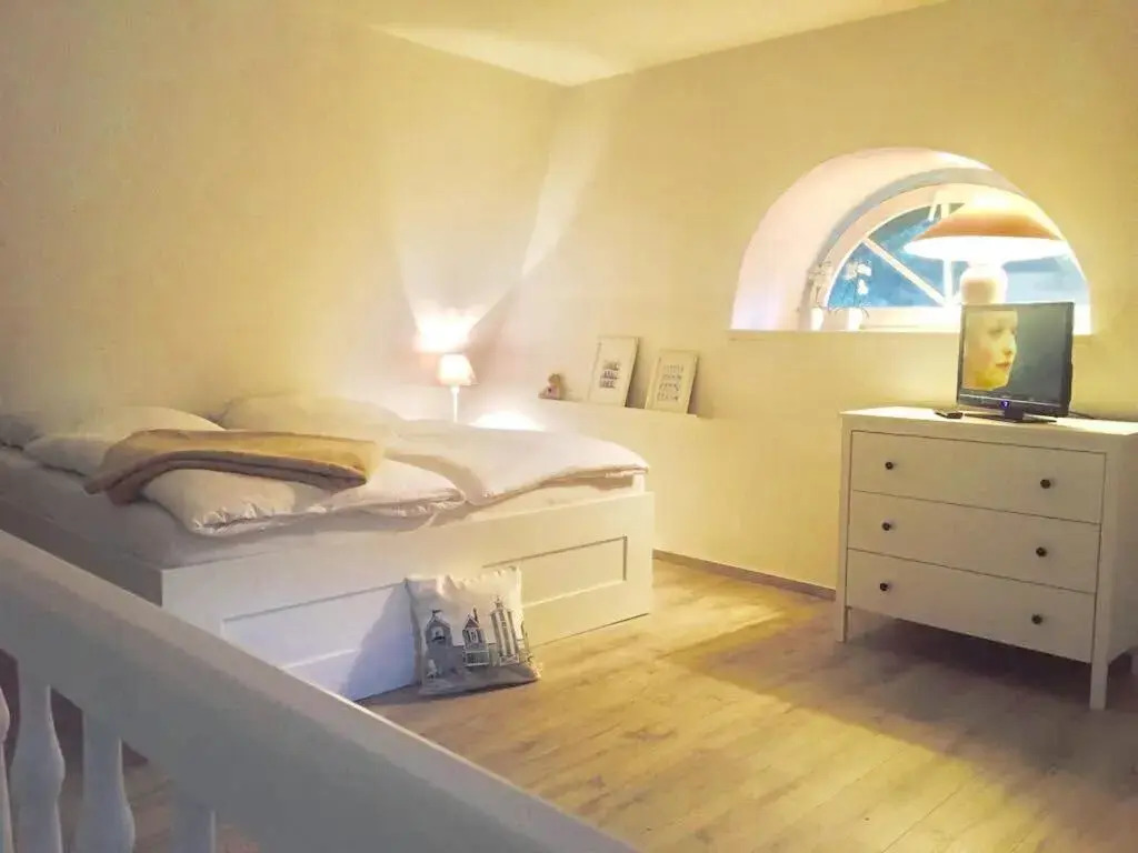 Maisonette-Fewo unter Reet, 50m zum Meer, Strandidyll Zingst