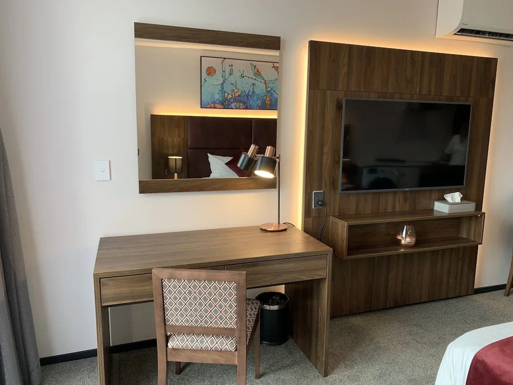 Marsden Suites Albany