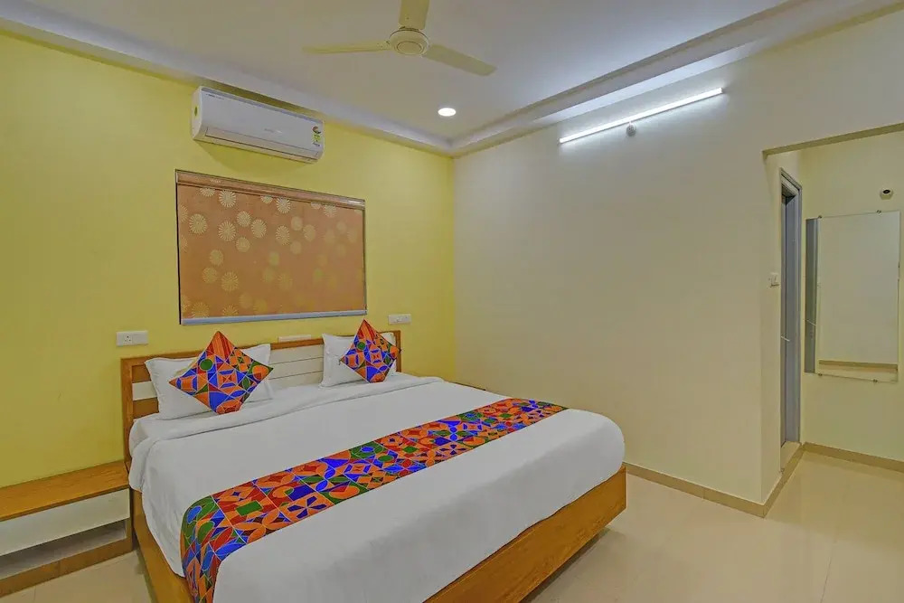 Fabhotel Garapati Grand