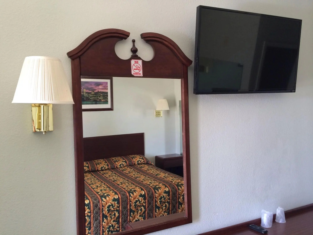 Americas Best Value Inn Arlington