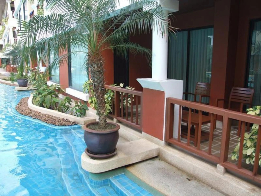 Patong Paragon Resort & Spa SHA Extra Plus