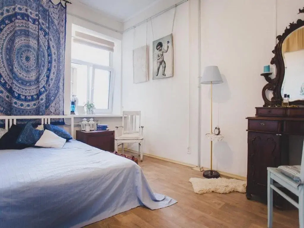 Tabouret Rooms na Mayakovskogo 17