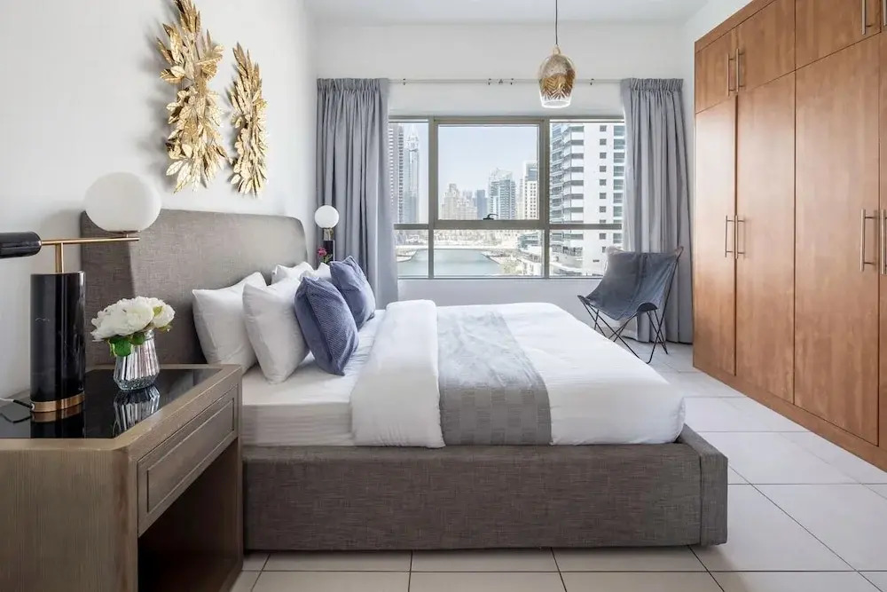 Elegantly Modern 1BR With Lovely Marina Views!