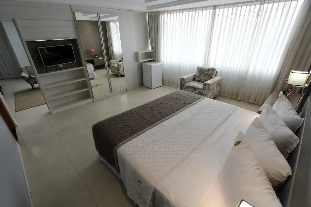 Golden Ville Hotel