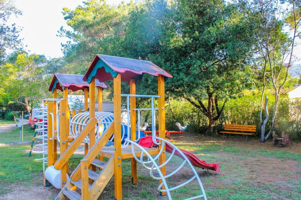 Happy Camp Mobile Homes In Karda Beach Camping and Bungalows