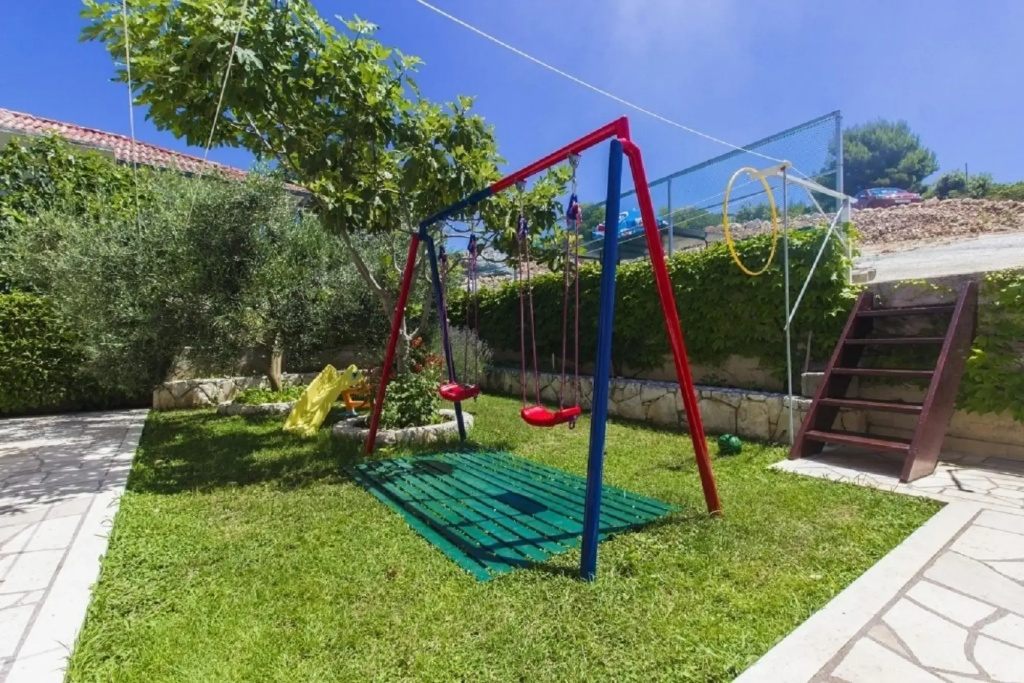 Milans - 25m From the Beach - A3